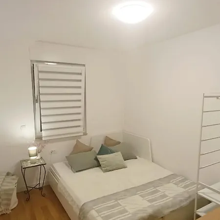 Tonka Apartman Zára