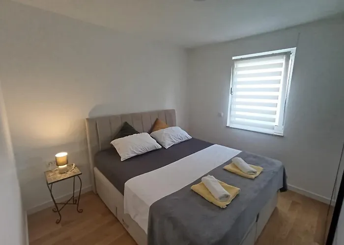 Tonka Lägenhet Zadar